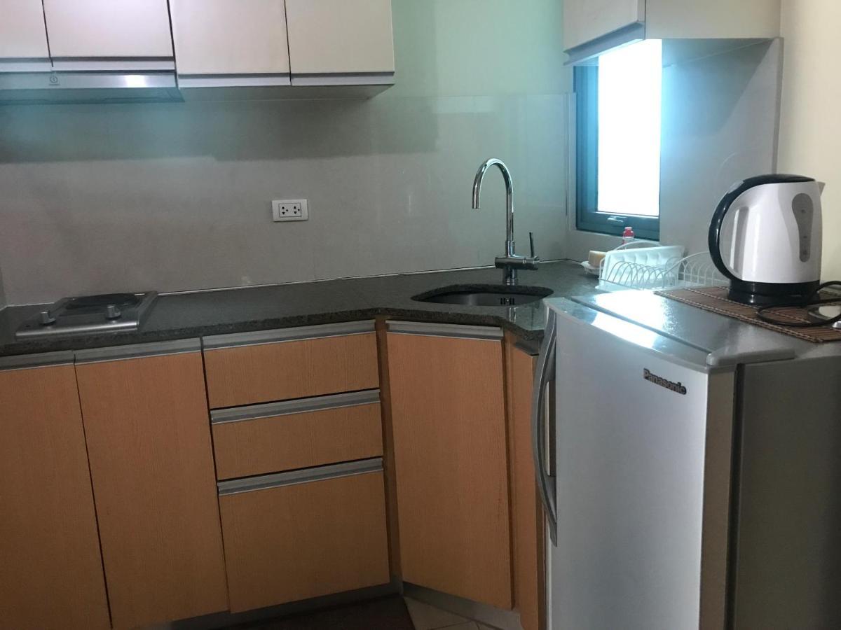 Lena'S Condotel Pasay Eksteriør bilde